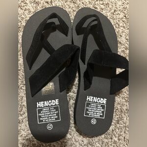 Hengde Black Sandals
